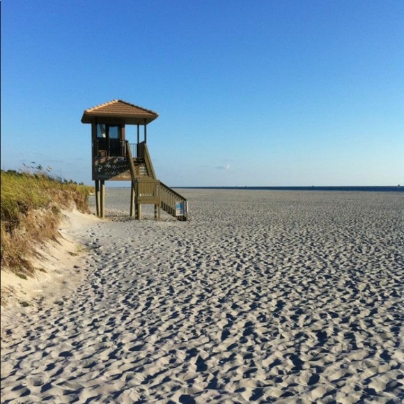 Hi. I’m Lorraine @lovedbylorraine. - Picture 14 of 16